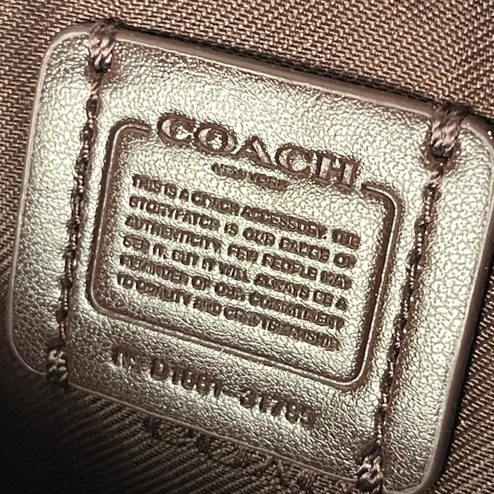 COACH Sadie Border BRDR Rivet Clutch Black Pebble Leather Crossbody *No Strap* - Picture 13 of 15